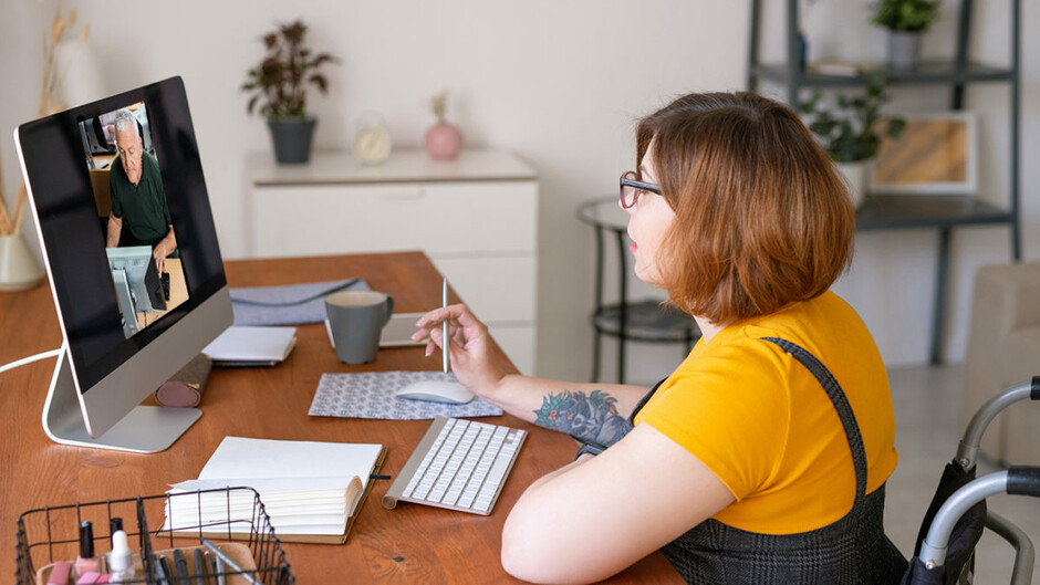 Woman sitting at her desk working